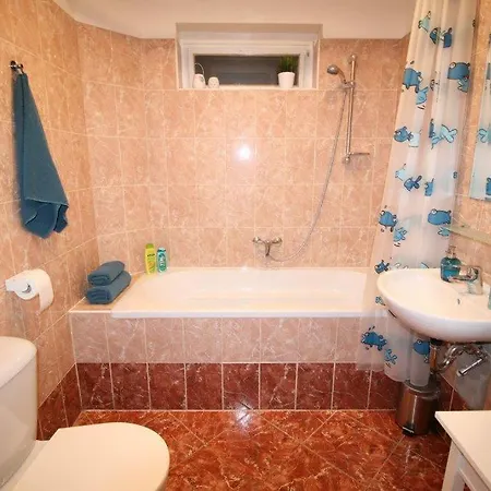 Finnem Apartment